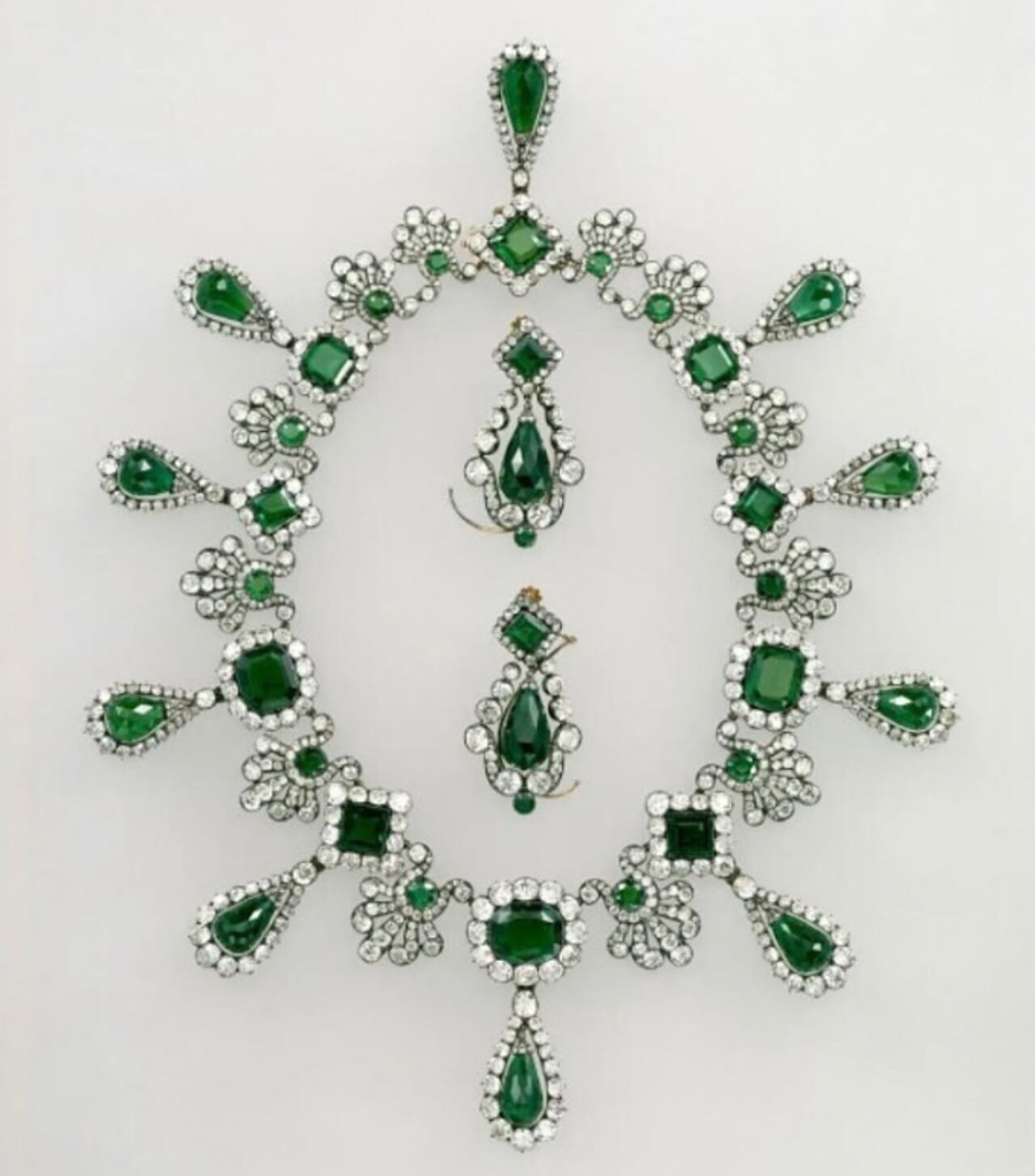 (Fedesmeraldas) destacó que esta joya representa un vínculo entre la historia universal y el legado minero del país.