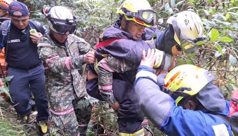 Video: Así fue el momento en el que rescataron al extranjero que estaba perdido en Monserrate.