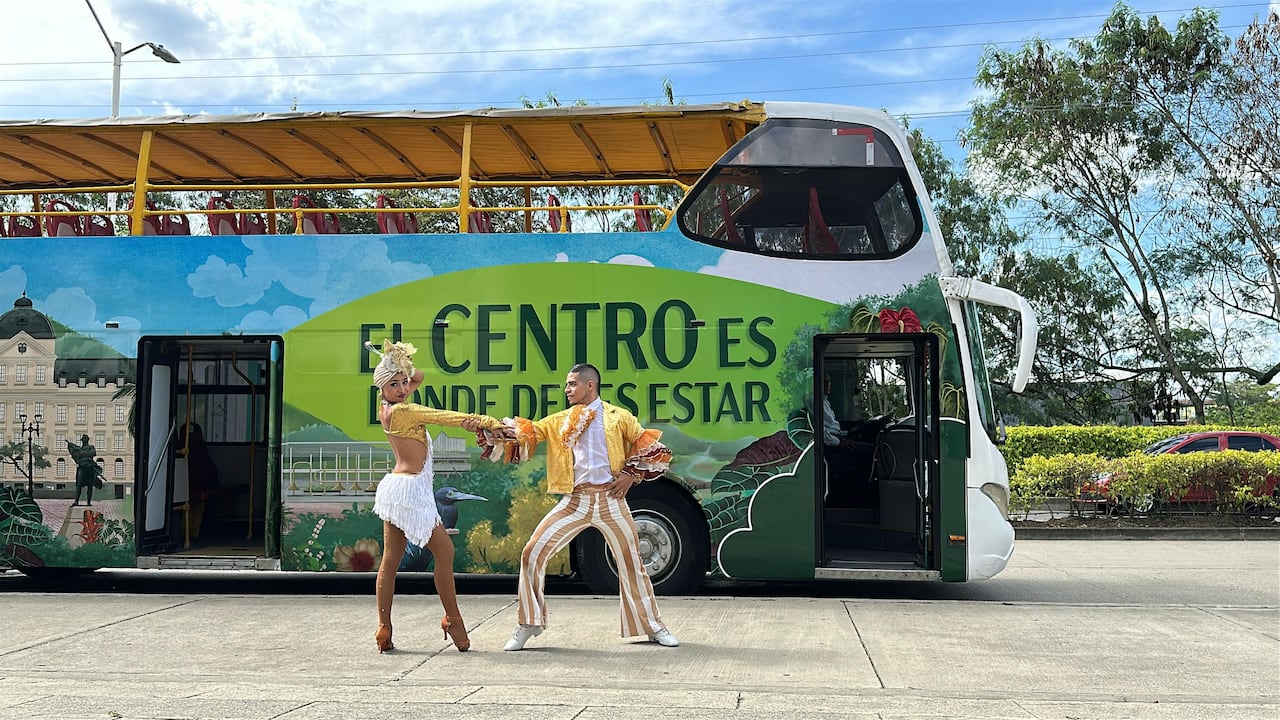 Regresa a Cali el bus turístico panorámico