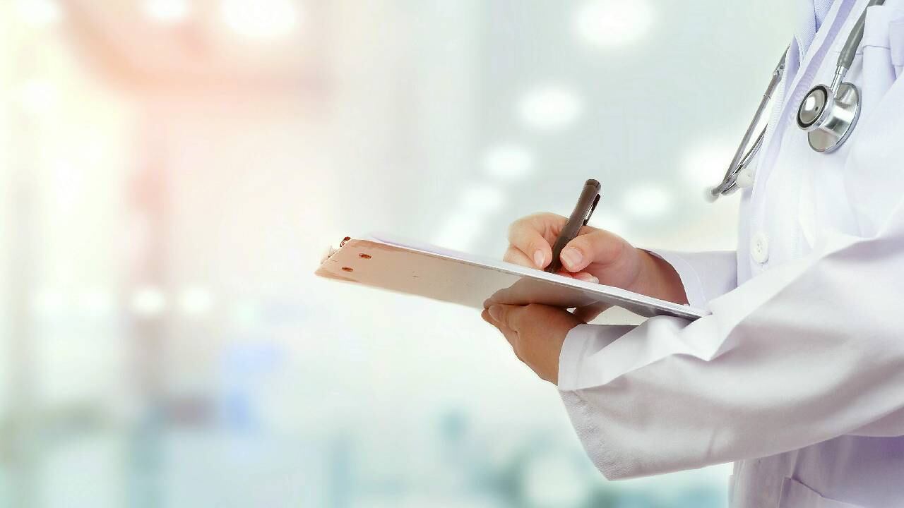 Las indagaciones preliminares situaron la muerte del médico por causas naturales.