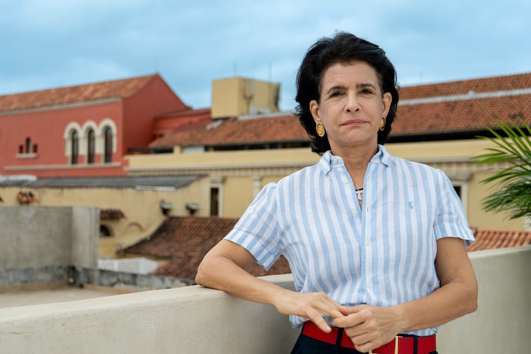 Adelina Covo
Escritora