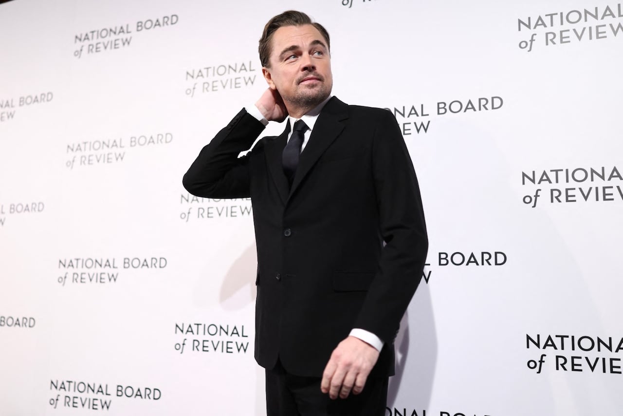 "De cara al futuro, veremos muchísimas ideas originales, películas y series limitadas. El trabajo está. El reto es si se verán en cines, cuánto se absorberá la IA y cómo serán. Espero que la gente siga queriendo verlas”. Leonardo DiCaprio.