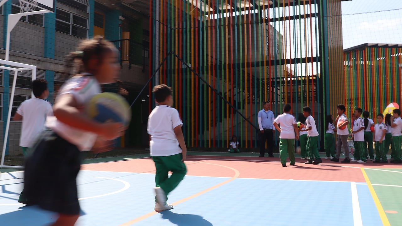 Remodelación de la sede Fernando de Aragón de la institución Educativa Evaristo García. Varios colegios públicos de Cali están en procesos de remodelación.