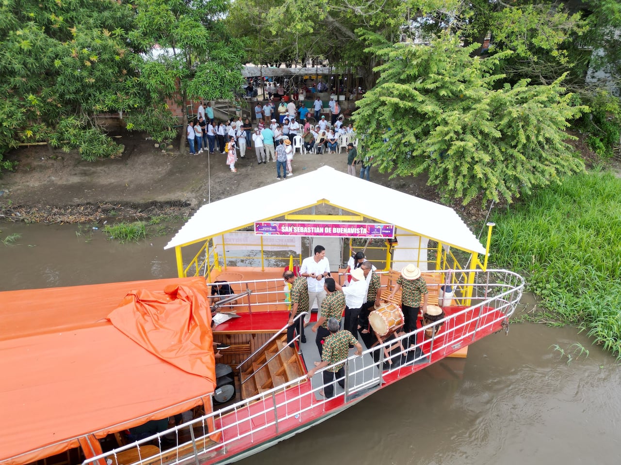 San Sebastián de Buenavista, cuenta con un embarcadero turístico.