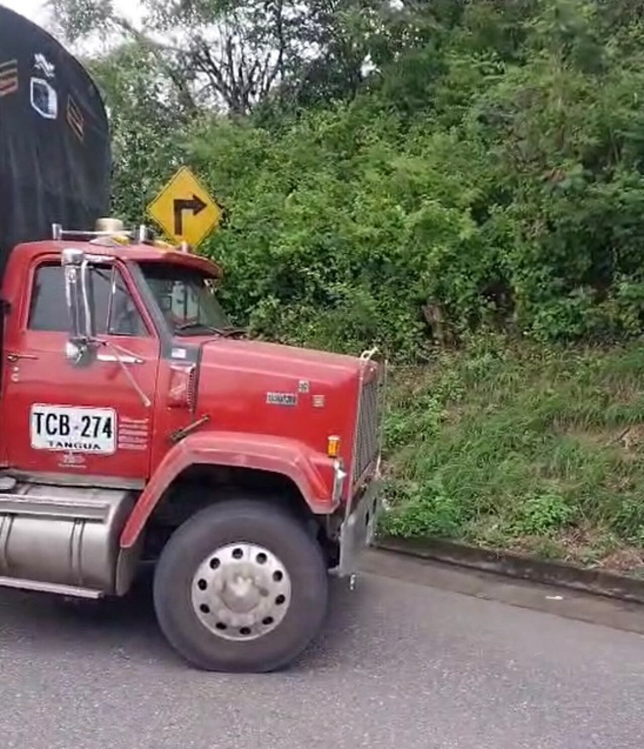 Los mismos conductores fueron los encargados de reportar esta situación, la cual se registró en las horas de la mañana.