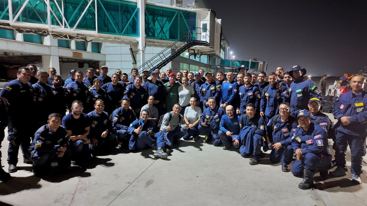 Los integrantes del cuerpo de auxilio regresó a la capital del Valle luego de prestar sus servicios en Venezuela.