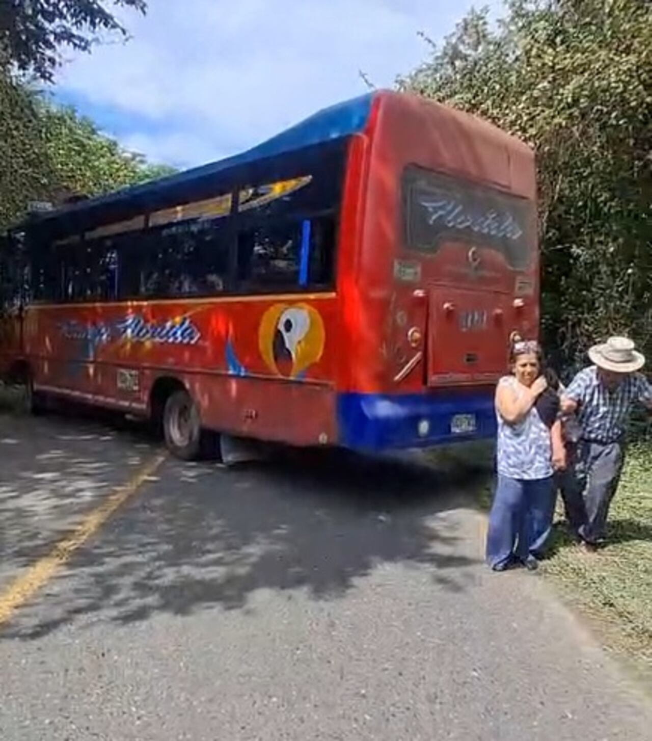 La población civil quedó en medio de este acto violento que integrantes del frente Dagoberto Ramos de las disidencias de las Farc realizaron en la vía que comunica Miranda con Corinto.