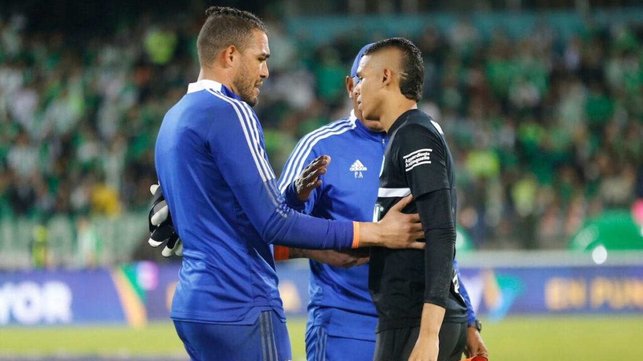 Álvaro Montero y Kevin Mier. Foto: VizzorImage vía Claro Sports.