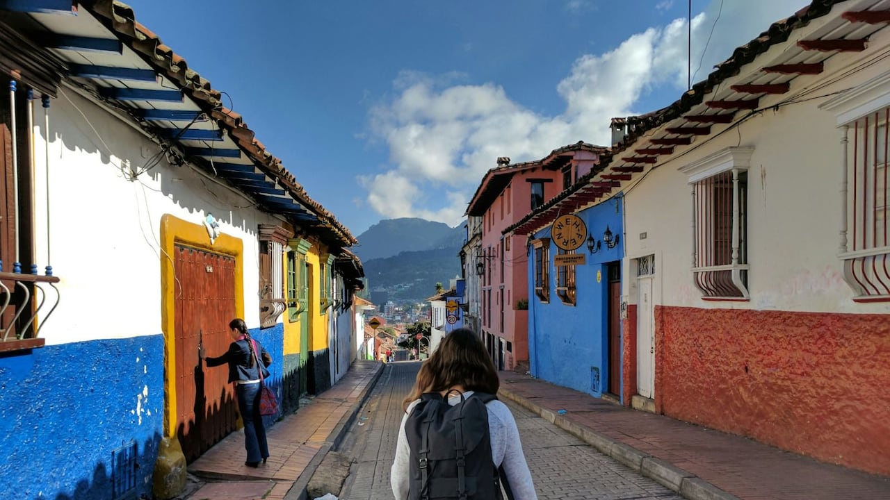 Según el Ministerio de Comercio, Industria y Turismo, en julio de 2025 el país recibió 444.851 extranjeros no residentes, un 21% más que en junio del mismo año, y un 6,8% más que en el mismo mes de 2024.