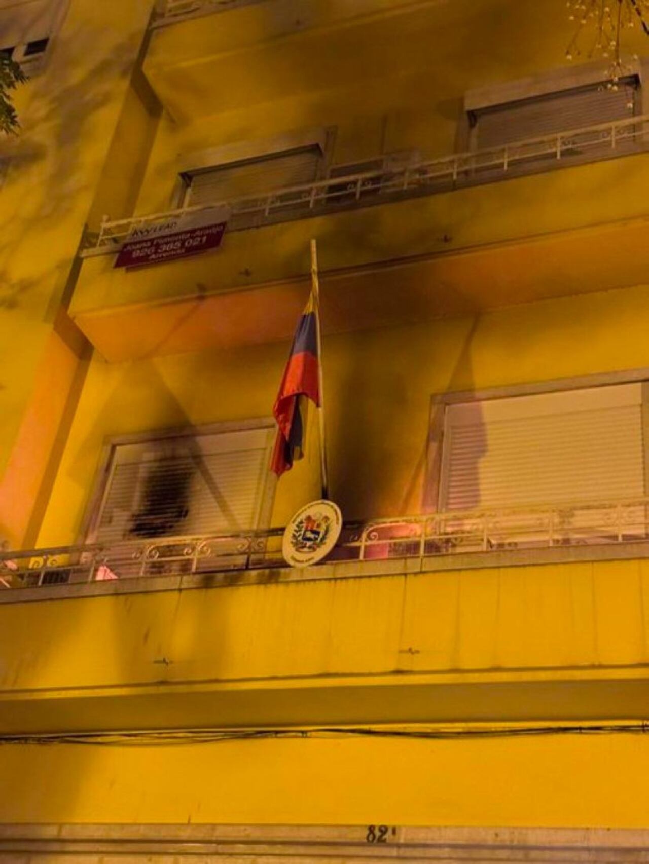Autoridades de Lisboa adelantan investigaciones para dar con los responsables del ataque a la embajada venezolana.
Foto tomada de redes sociales