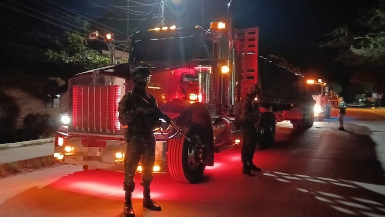 La operación militar se desarrolló en el sector de Lomitas Abajo, sobre la vía que conecta con el corregimiento de Timba, corredor estratégico de la región.