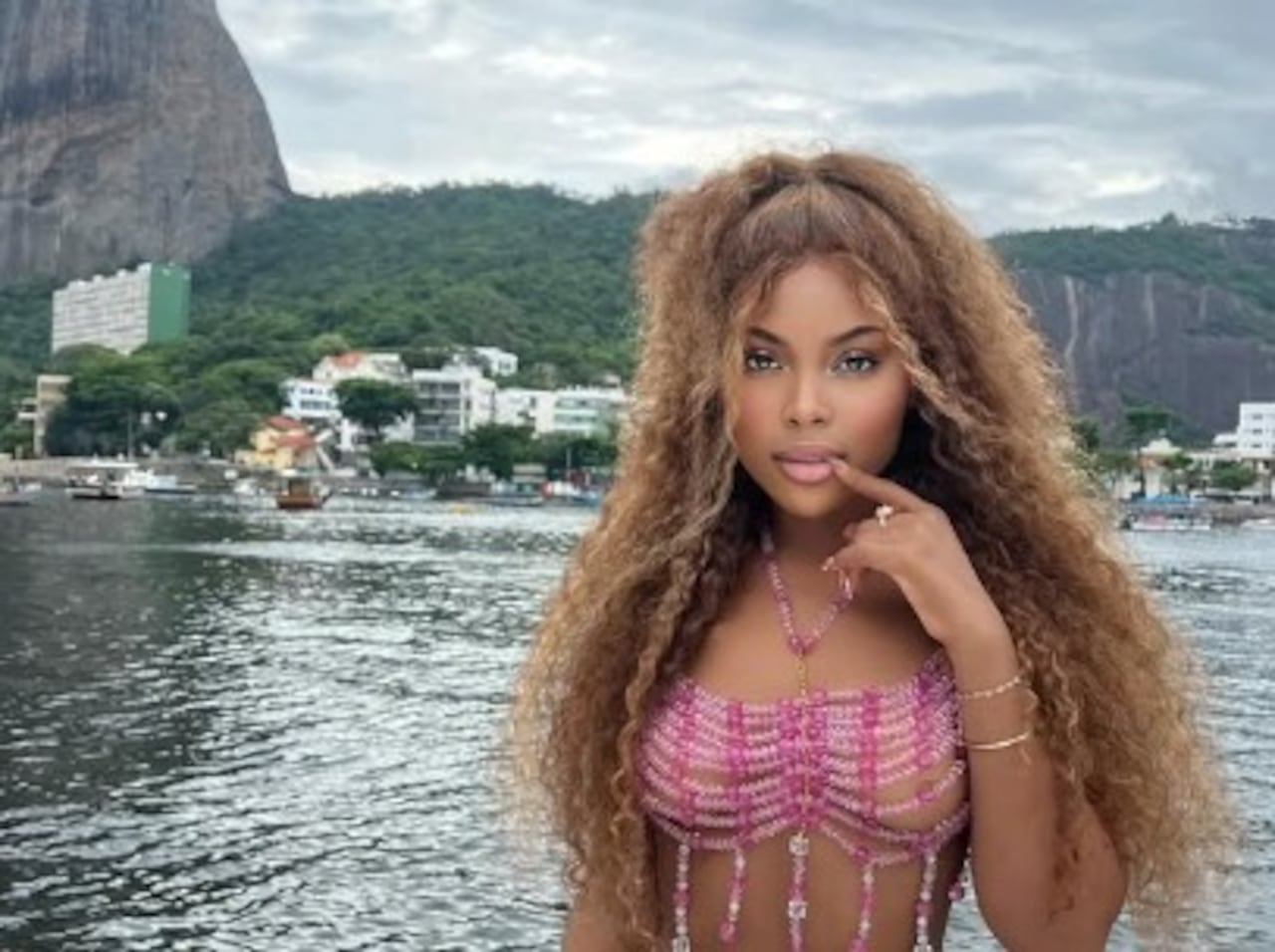 Carol The Warrior, creadora de contenido.