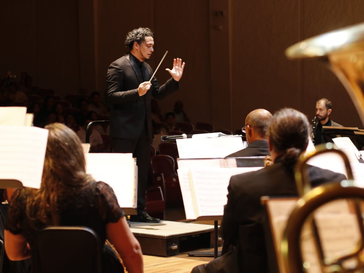 El VIII Concierto de Gala de la Temporada 2025 de la Banda Departamental del Valle tendrá como directora invitada a la maestra Patricia Vanegas, este 10 de julio, en Cali. Miguel Santiago López es el director titular de la Banda Departamental del Valle.