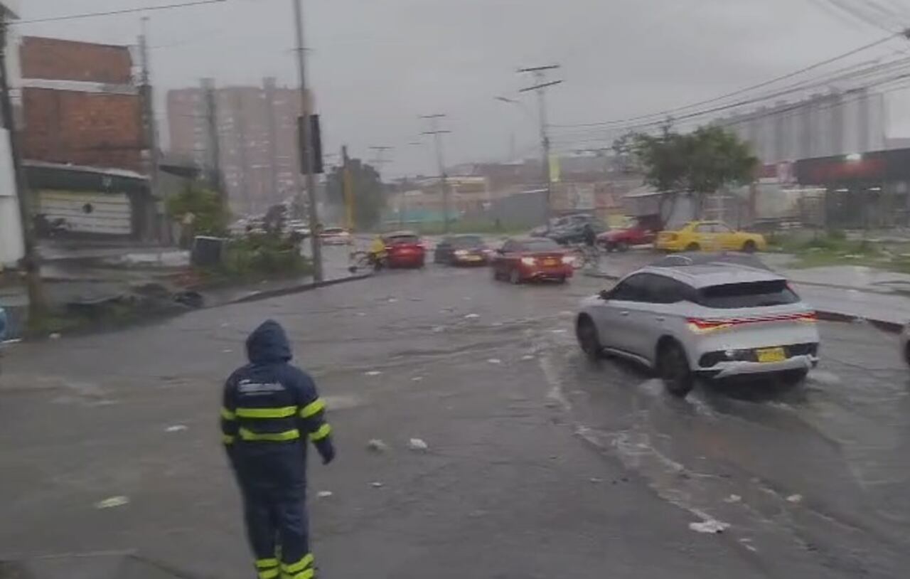 Fuertes lluvias en la tarde del domingo, 30 de noviembre, en Bogotá.