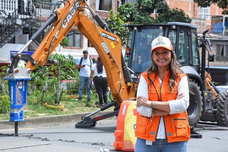 Inicio de obras viales en la avenida ciudad de Cali.