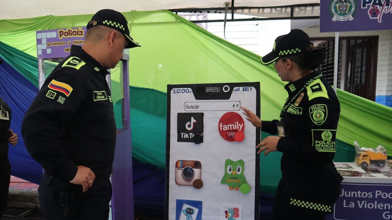 Según la Policía, en la ciudad han sido priorizadas 30 instituciones educativas donde se desarrollan acciones preventivas y pedagógicas para sensibilizar a la comunidad educativa también en lo relacionado con las rutas de atención, la importancia de la seguridad y la articulación institucional.