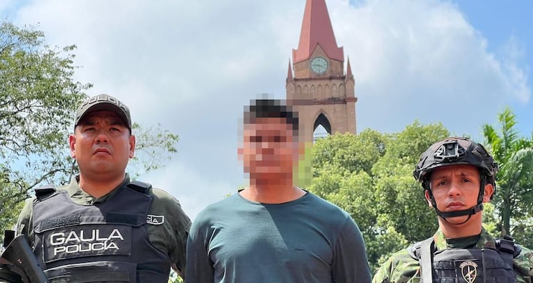 Alias Vladimir, uno de los hombres más buscados por extorsión, fue capturado en Neiva. El sujeto sería el presunto cabecilla de finanzas tanto de la primera compañía Sonia La Pilosa, como de la Compañía Óscar Mondragón, de la Estructura Segunda Marquetalia Teófilo Forero Castro, con presencia delictiva en los departamentos de Huila y Caquetá.