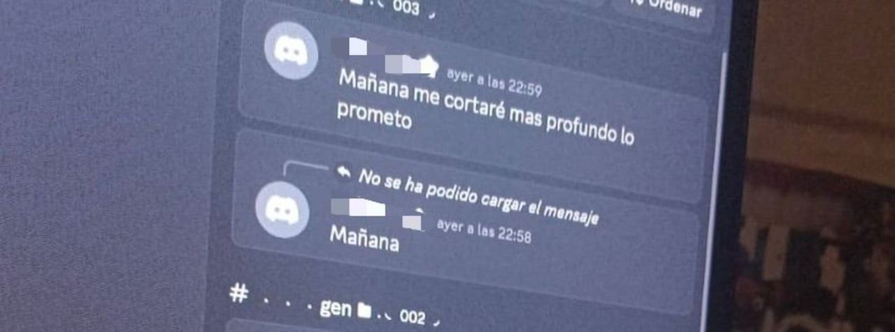 De acuerdo con el reporte oficial, el adolescente habría manifestado sensaciones de placer asociadas a prácticas de autolesión, incluso durante transmisiones en vivo.