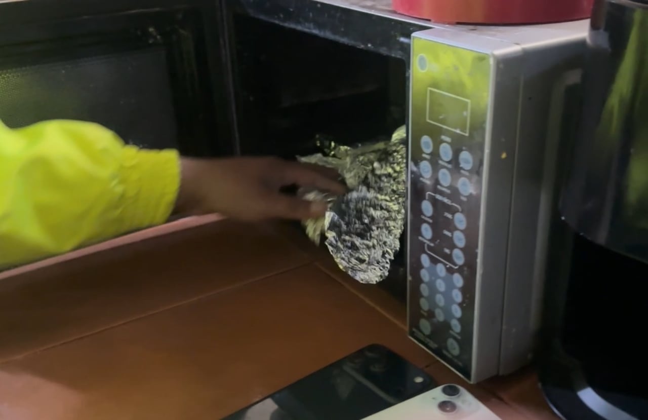 Estas personas son señaladas de fabricar sustancias alucinógenas que después comercializaban en dosis en diferentes puntos de la capital de Nariño.