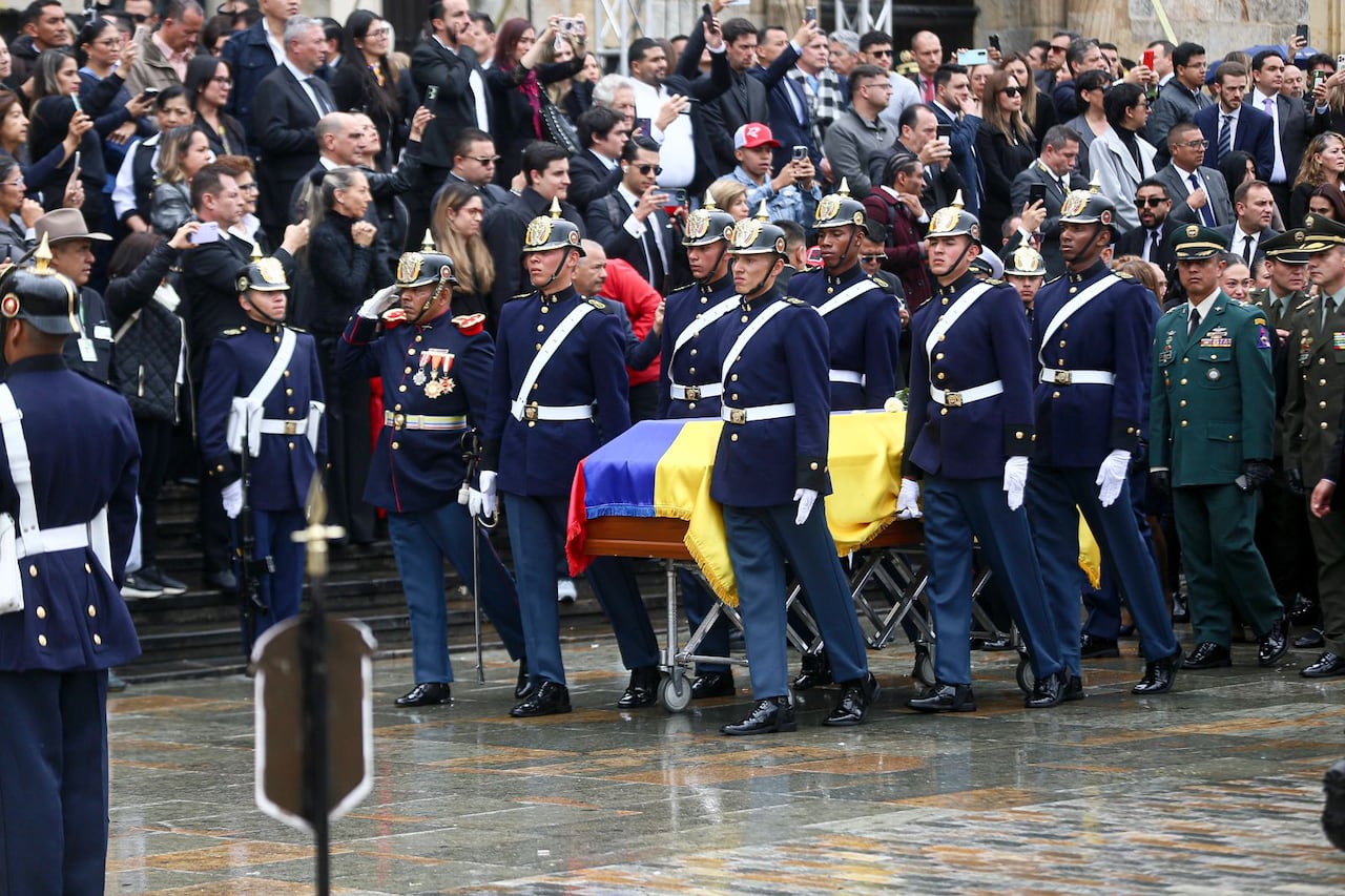 Funeral de Miguel Uribe Turbay: Traslado a la Catedral Primada de Colombia