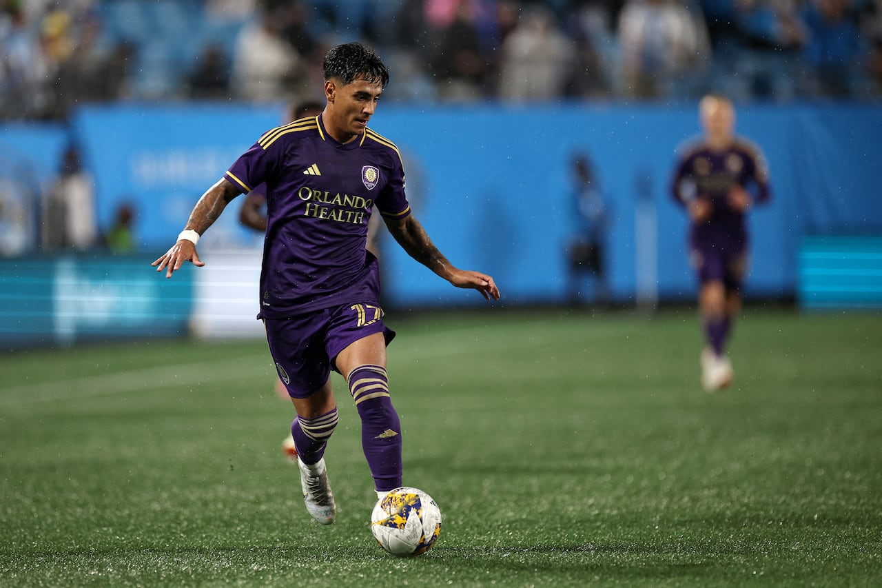 Facundo Torres jugando con Orlando City