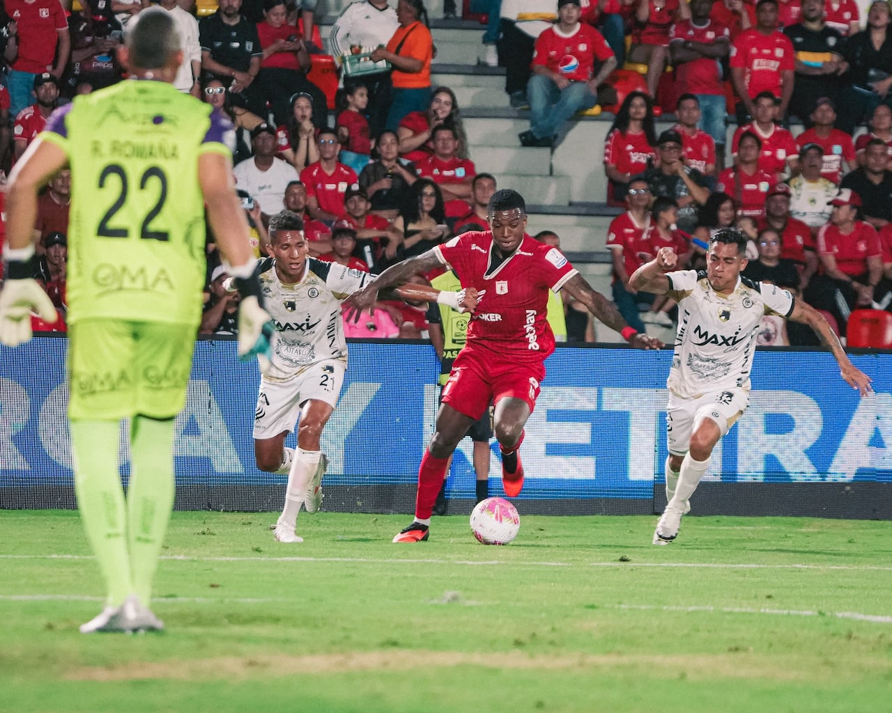 Partido entre Llaneros de Villavicencio y América de Cali por la fecha 13 del segundo semestre de la Liga Colombiana 2026.