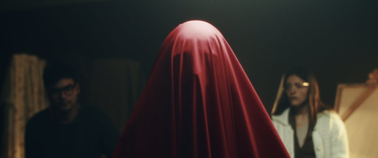 La serie cuenta la historia de un grupo que promete volverse a encontrar con los seres amados que han fallecido.