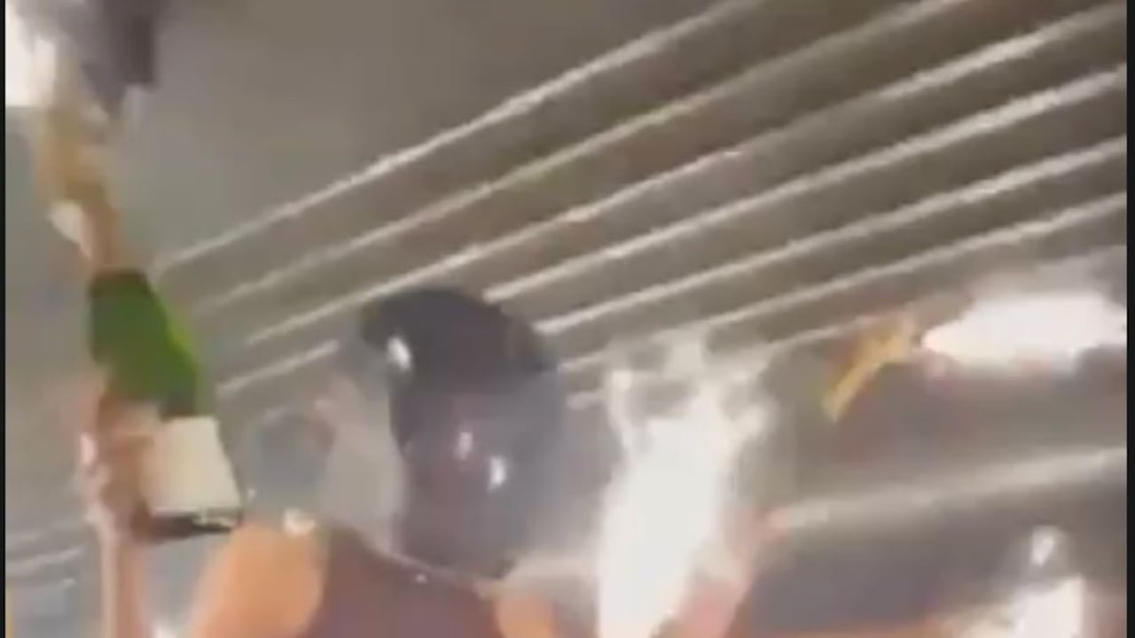 Un nuevo video reveló como se inició el incendio en bar de Crans Montana en Suiza.