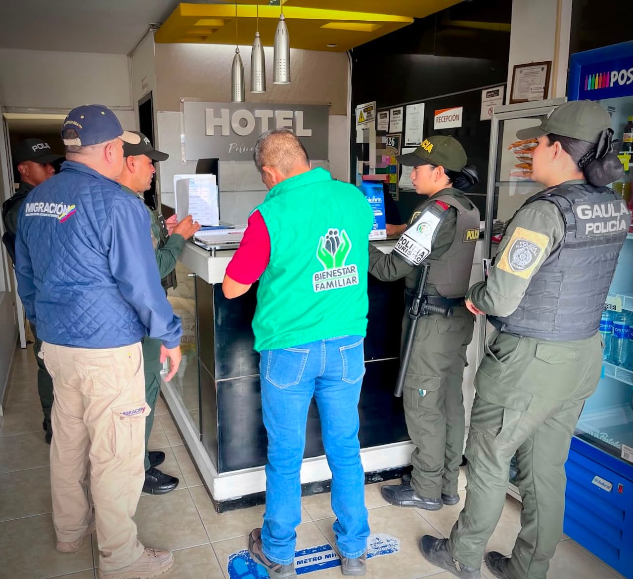 Durante la jornada fueron entregados volantes, stickers y material informativo con recomendaciones para identificar y denunciar casos de explotación sexual comercial y trata de personas.