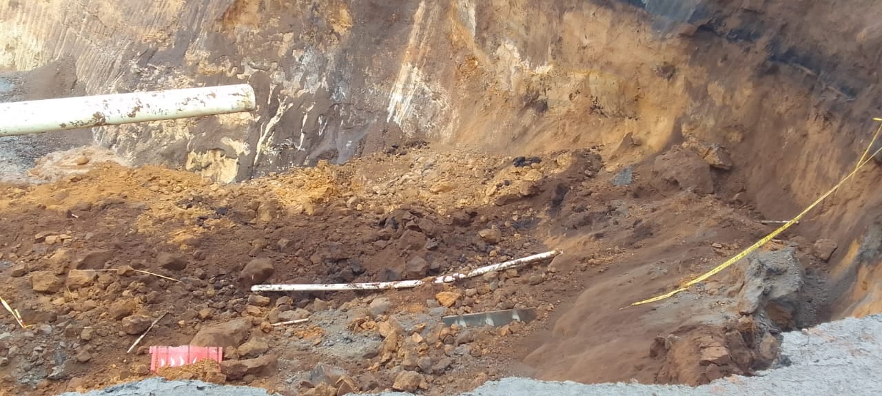 De acuerdo con las comunidades de la zona, el acueducto de Morales está en riesgos de continuar con el desprendimiento de tierra.