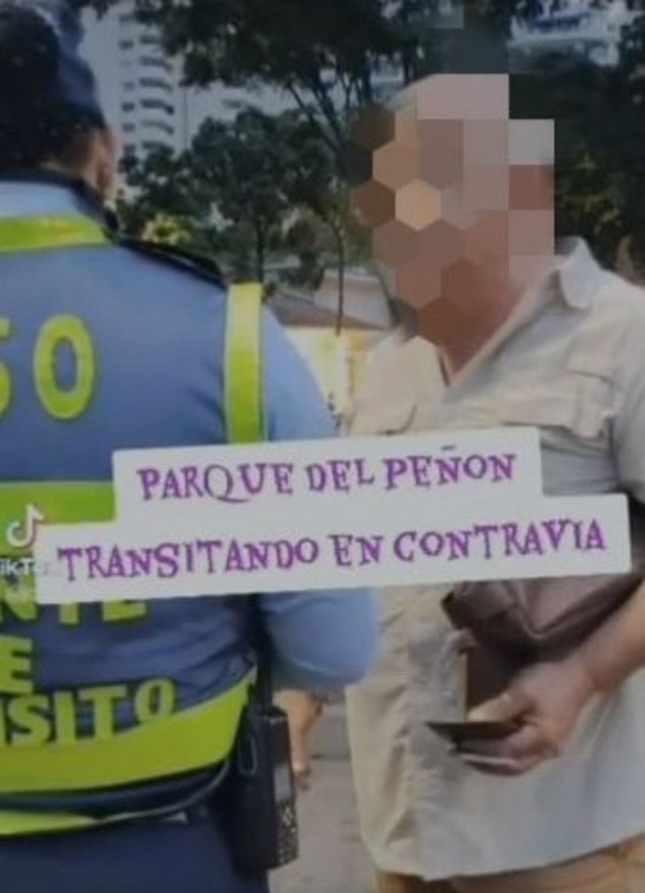 Indignación por agresión a dos agentes de tránsito en Cali: Movilidad exige respeto a la autoridad.