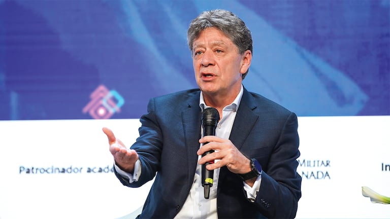 bruce mac master Presidente de la Andi