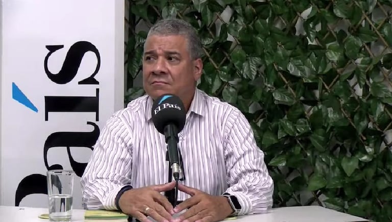 Wilmer Barahona, exárbitro de Colombia, en La Tocata