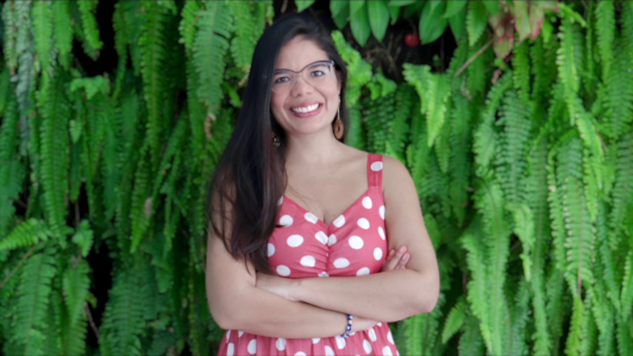 La Flip manifestó su preocupación por la decisión de no publicar el libro de Laura Ardila, ya que considera que esto afecta el acceso a la información en un momento crucial de la campaña de las elecciones regionales.