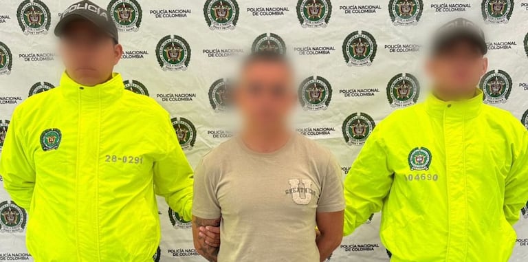 La captura fue realizada por unidades de la SIJIN en el barrio El Suizo mediante orden judicial por hurto calificado y agravado.