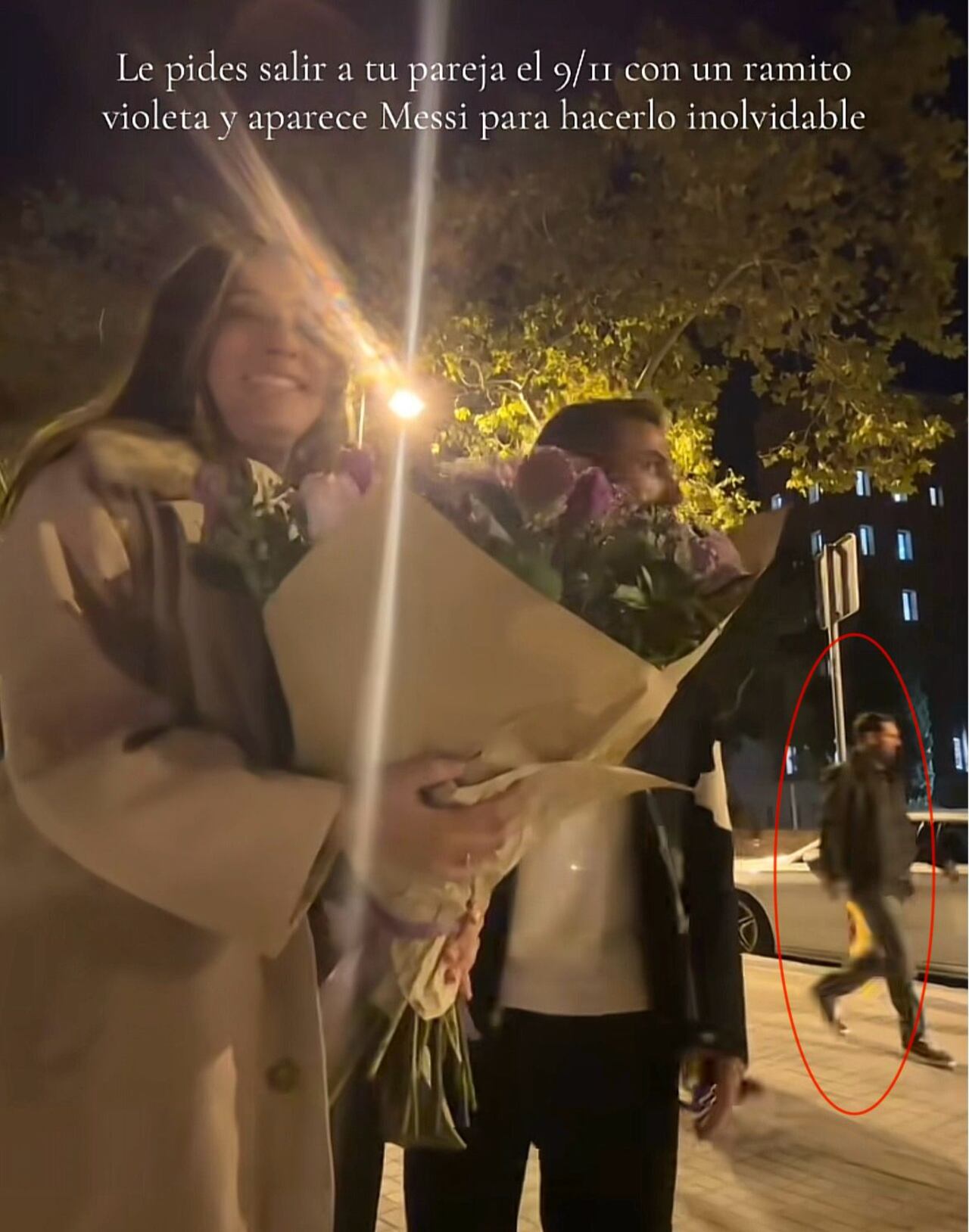 Lionel Messi sorprende a una pareja durante su paseo en Barcelona y causa furor en redes