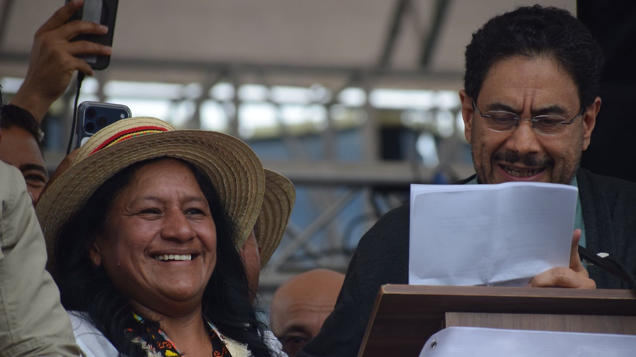 Cierre de campaña de Iván Cepeda en la ciudad de Popayán, al lado de la dirigente caucana Aída Quilcué, evento realizado este martes 19 de abril.