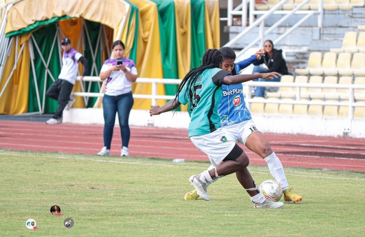 Varias jóvenes aprovechan este tipo de torneos para hacerse conocer.