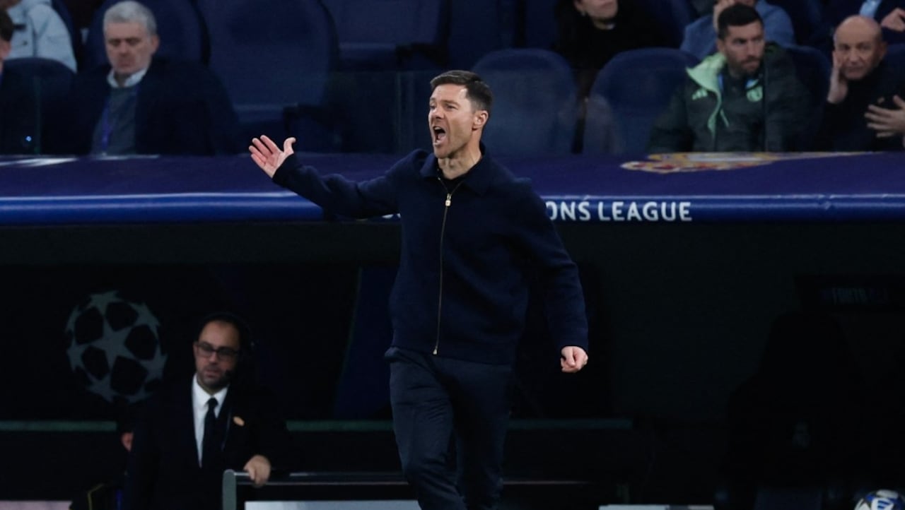 Xabi Alonso durante el partido ante el Manchester City