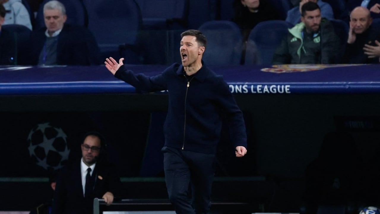 Xabi Alonso durante el partido ante el Manchester City