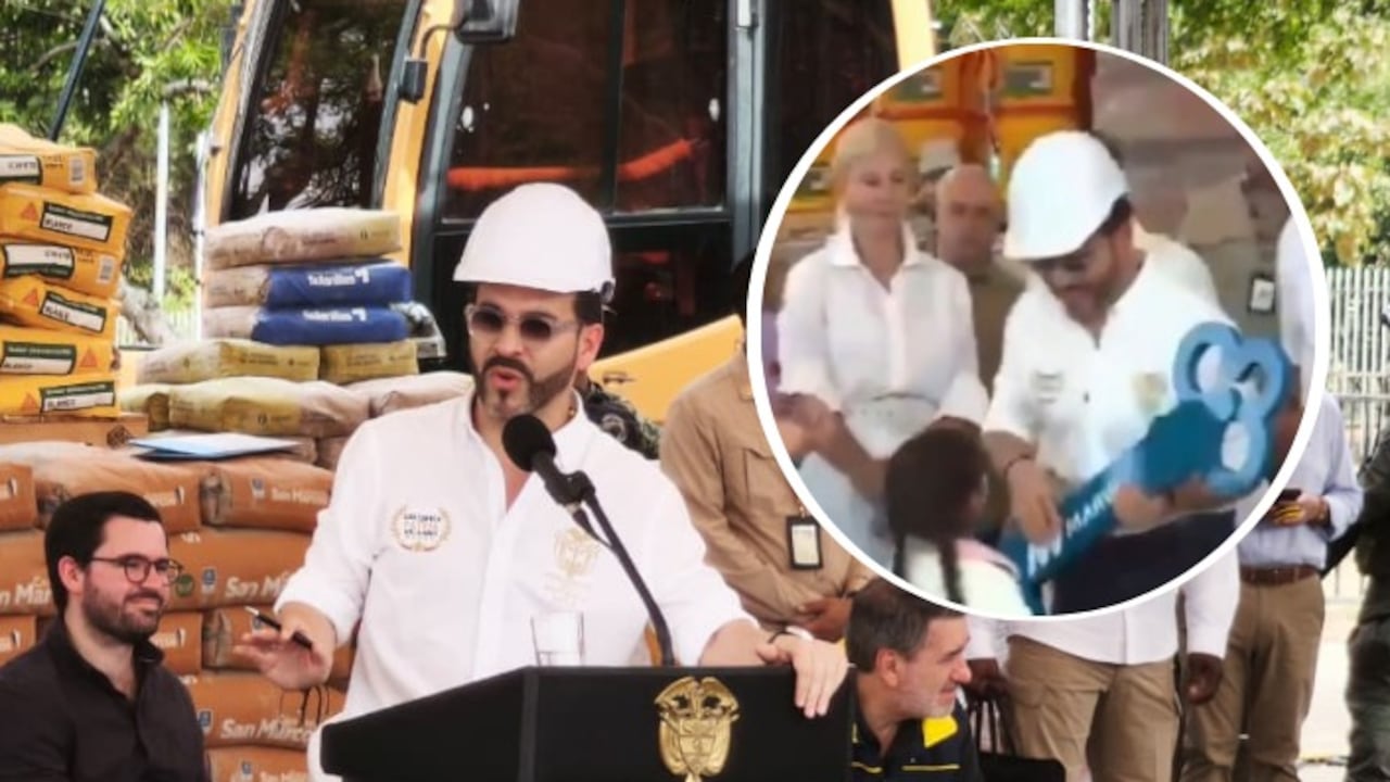 De La Espriella prometió aportar para la casa de una niña que le hizo una petición en pleno evento