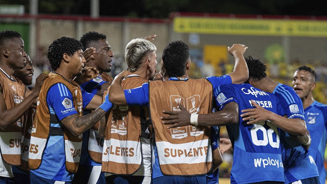 Millonarios celebrando uno de sus goles frente a Bucaramanga