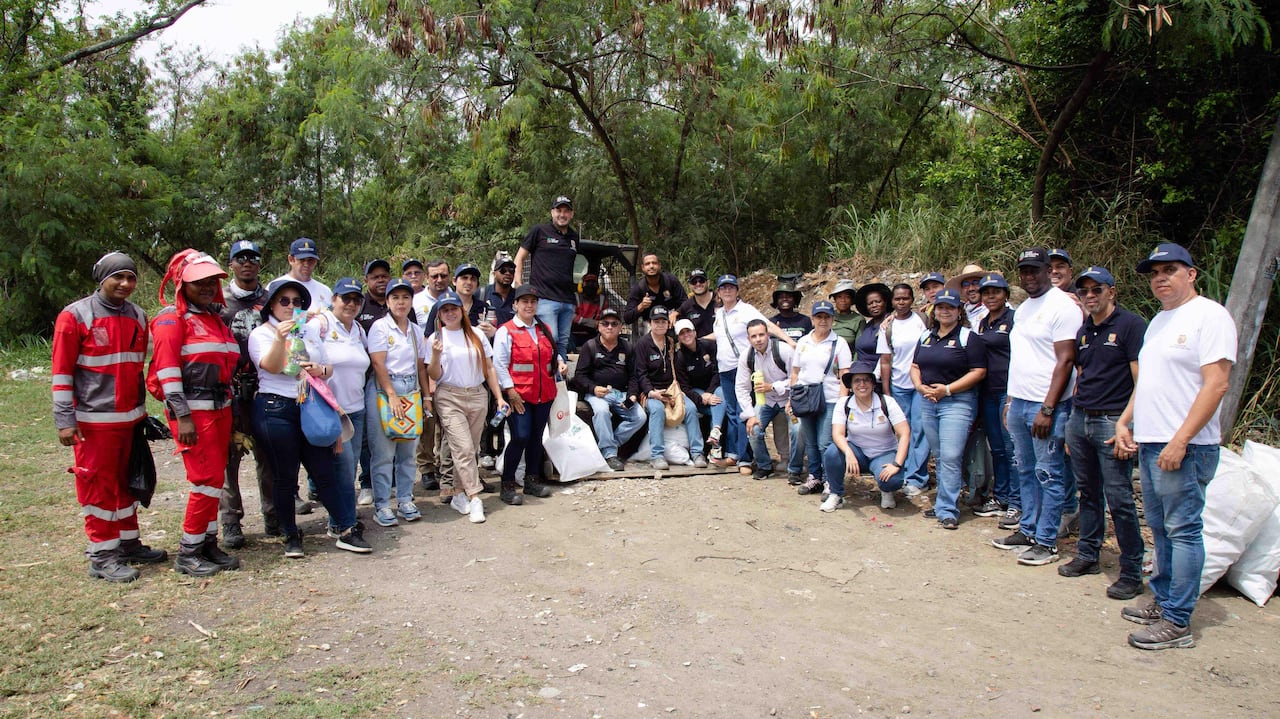 10 hectáreas han sido intervenidas con acciones de gobernanza de la Alcaldía de Cali en la laguna de Charco Azul.