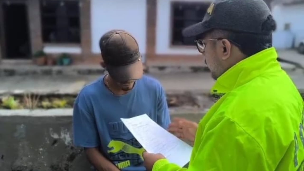 Alias “Hugo”, es quien se encarga del transporte del personal criminal.