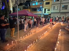 En un acto de fe y solidaridad, la comunidad elevó oraciones durante una velatón para clamar por la libertad de Adriana María Agredo Álvarez y su pronto regreso a casa.