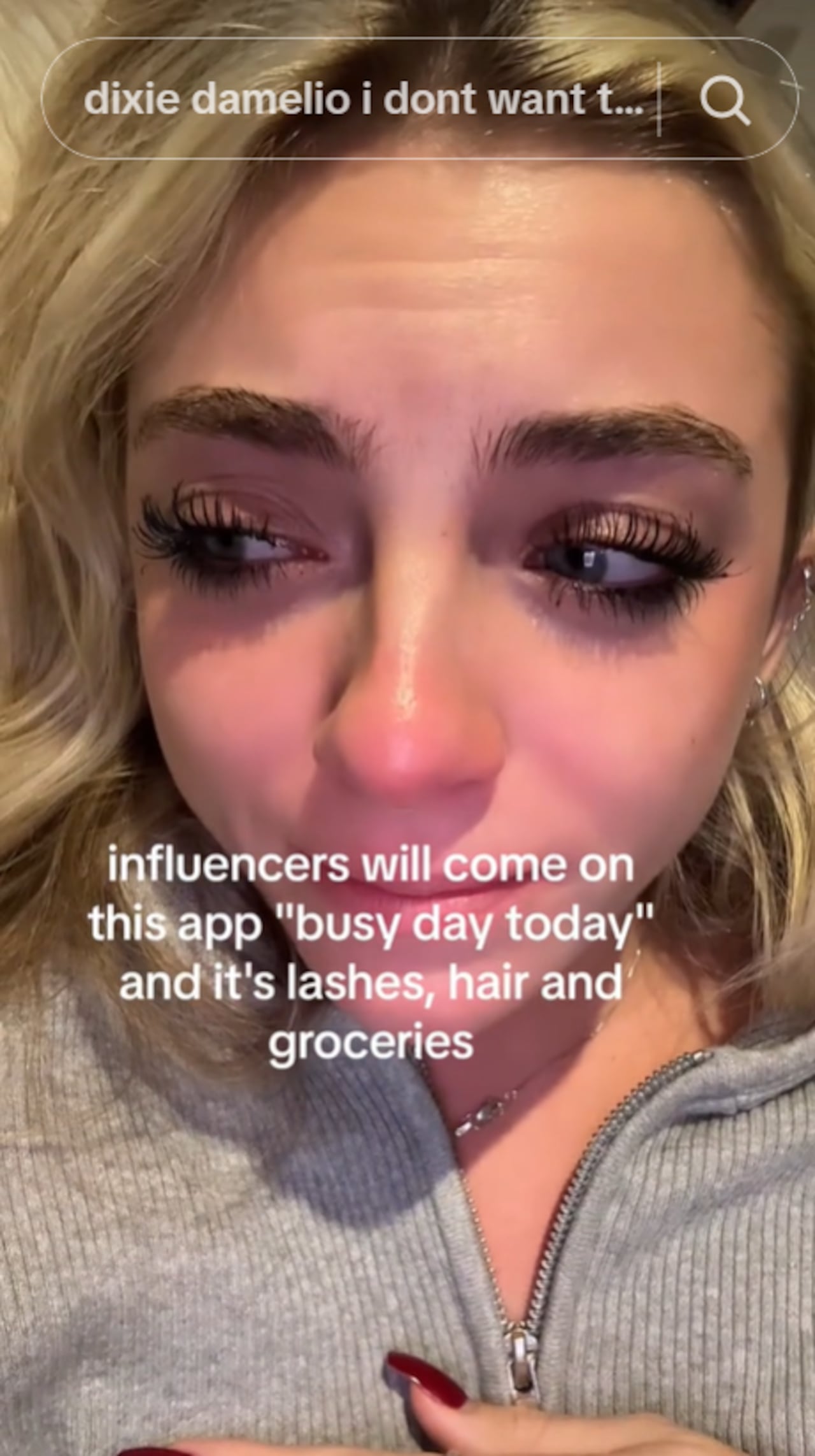 Joven se viraliza en TikTok después de publicar un video en el que llora porque debe trabajar durante ocho horas diarias.