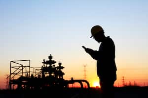 El precio del petróleo se redujo este martes luego de alcanzar su mayor alza desde la Guerra del Golfo.