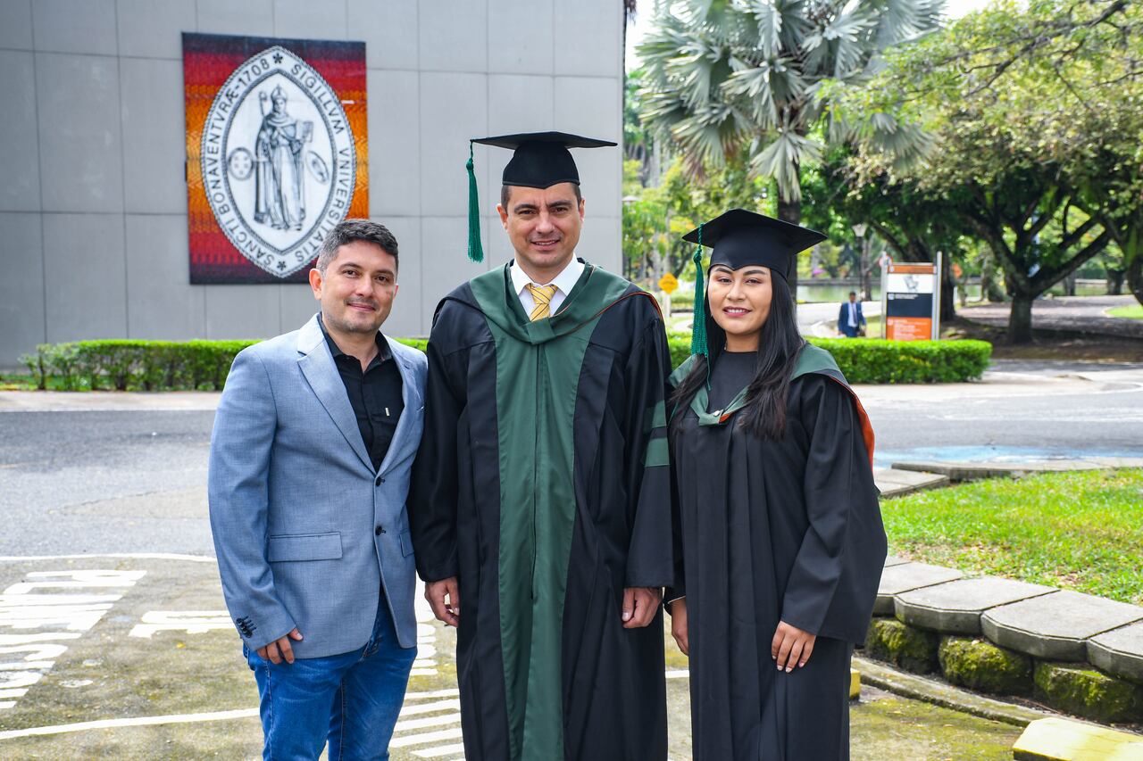Luisa Fernanda es la primera graduada de Finanzas y Negocios Internacionales.