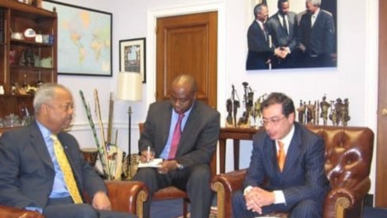 Petro escribe sentido mensaje a Jesse Jackson, líder de los derechos civiles.