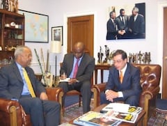 Petro escribe sentido mensaje a Jesse Jackson, líder de los derechos civiles.